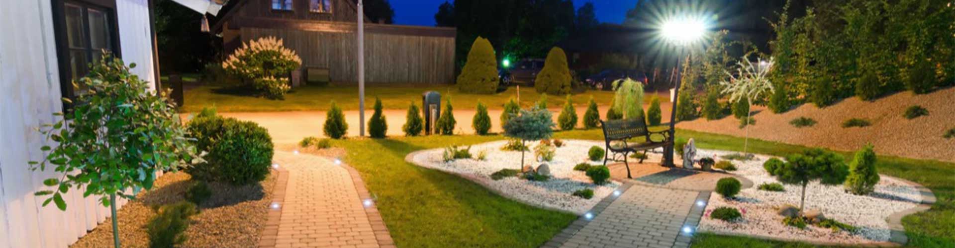 Bah&ccedil;enizi Aydınlatmanın Yenilik&ccedil;i Yolları