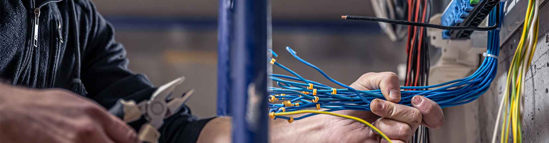 End&uuml;striyel Elektrik Sistemlerinde Verimlilik ve G&uuml;venlik